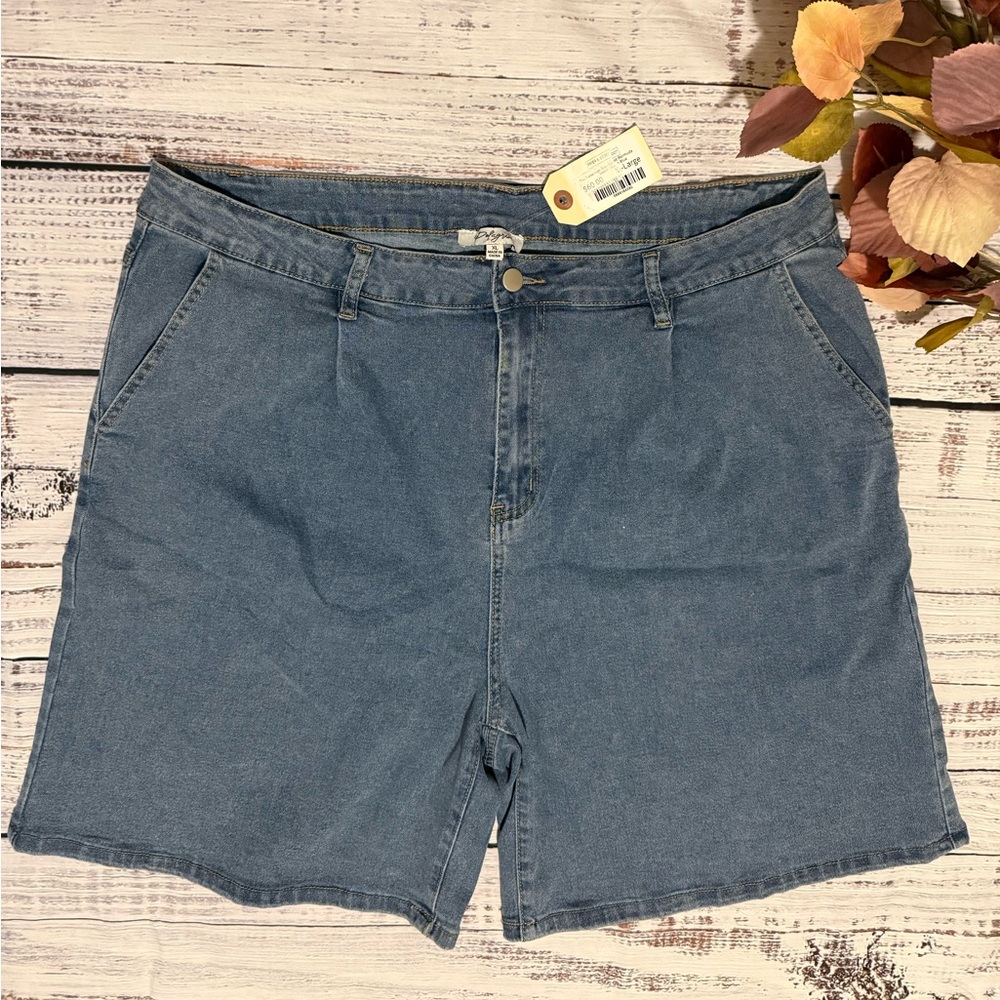 NWT  | Piper & Scoot | Classic Blue Denim Women's Shorts | XL